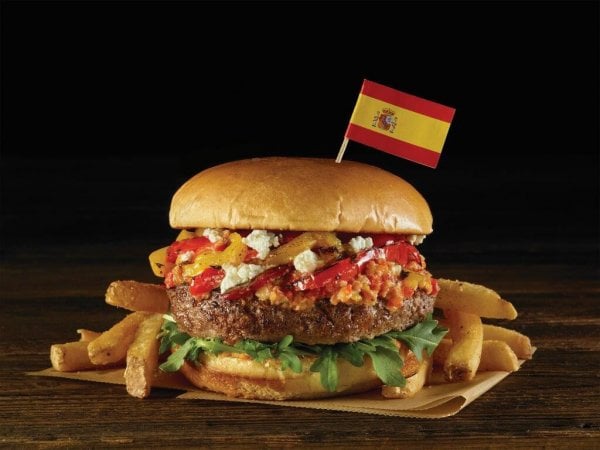 Paese che vai, hamburger che trovi: eccone 8 per fare un giro del mondo