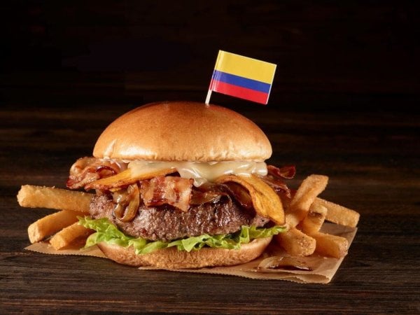 Paese che vai, hamburger che trovi: eccone 8 per fare un giro del mondo