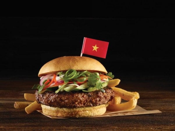 Paese che vai, hamburger che trovi: eccone 8 per fare un giro del mondo
