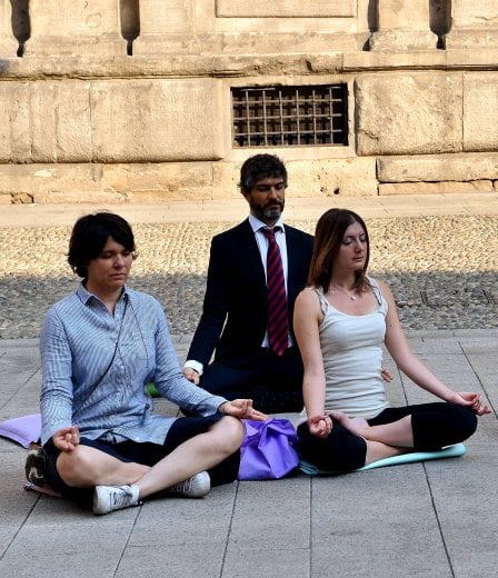 Yoga, la giornata internazionale: così si medita in piazza