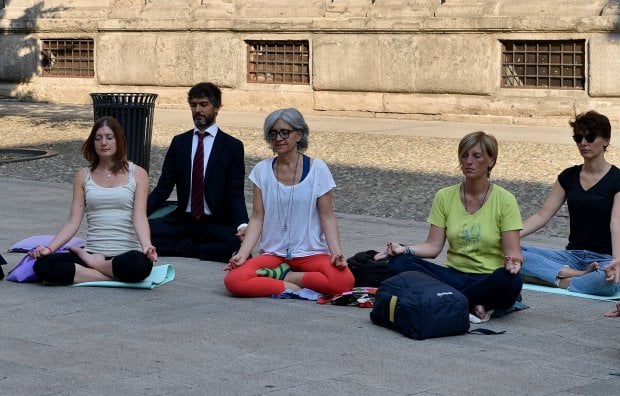 Yoga, la giornata internazionale: così si medita in piazza
