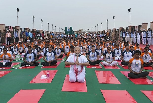 Yoga, la giornata internazionale: così si medita in piazza