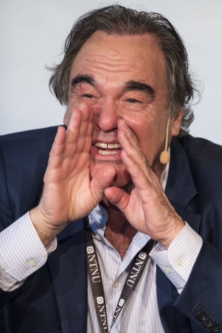 La verità di Oliver Stone sulla cyberwar