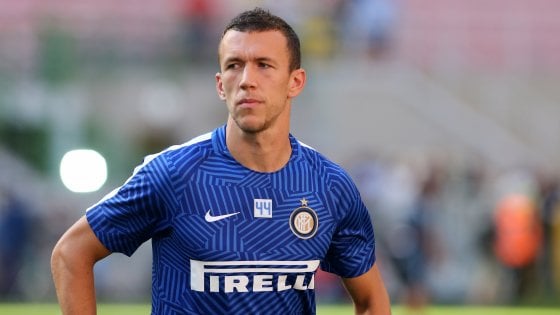 Inter, una settimana per accontentare l'Uefa. Da Perisic a Murillo, si cercano acquirenti