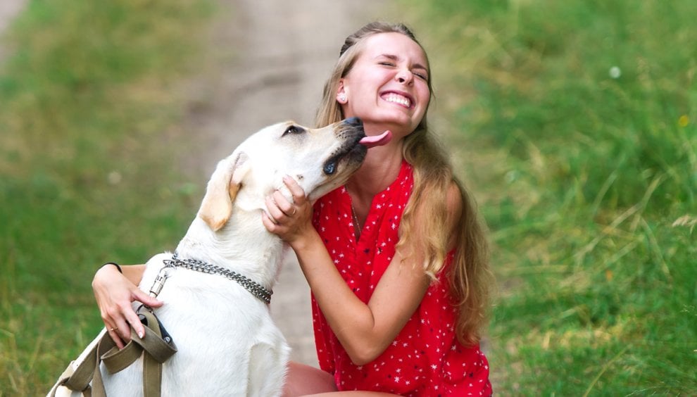 Bacio, ecco dieci benefici per la salute