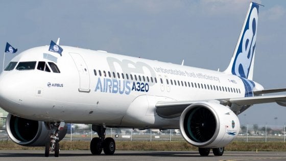 Airbus, la scatola nera degli aerei si espellerà da sola: sarà più facile trovarla