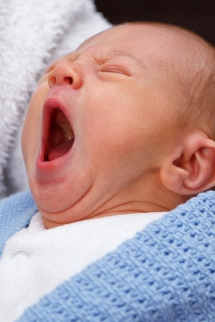 Il decalogo per affrontare il pianto del neonato
