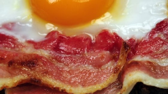 Aiuto, sta finendo il Bacon! Americani preoccupati per l'allarme pork-belly