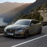 Jaguar XJR575