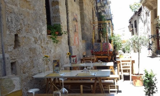 L'esterno del ristorante La Galleria, Palermo