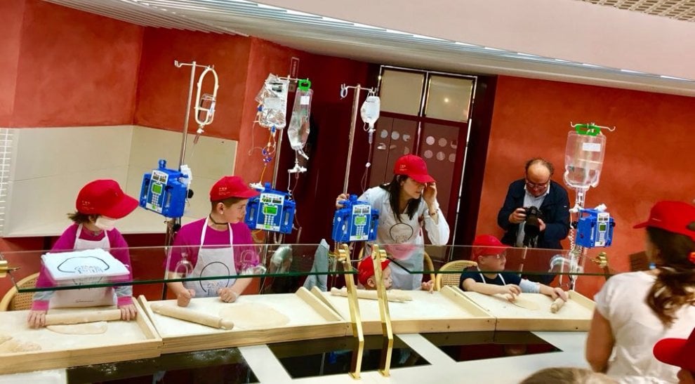 Mani in pasta contro il tumore 