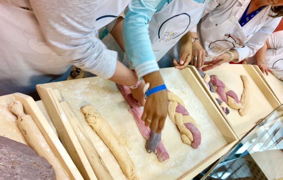 Mani in pasta contro il tumore 