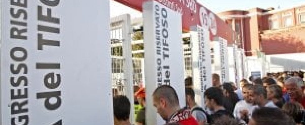 Niente Tessera Tifoso Tornano Tamburi E Megafoni Ecco Il Nuovo Calcio 
