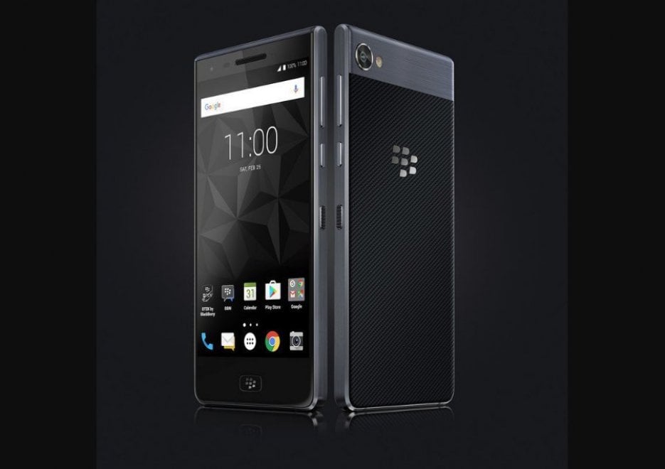 Addio tastiera, ecco BlackBerry Motion