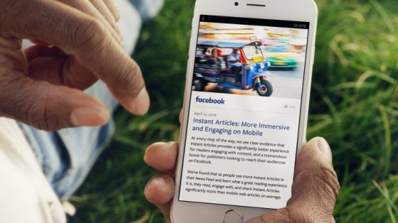 Facebook e giornali, arrivano le news a pagamento.