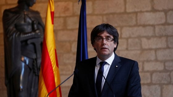 Catalogna: Puigdemont non convoca elezioni anticipate. Madrid chiede l'attivazione dell'art.155