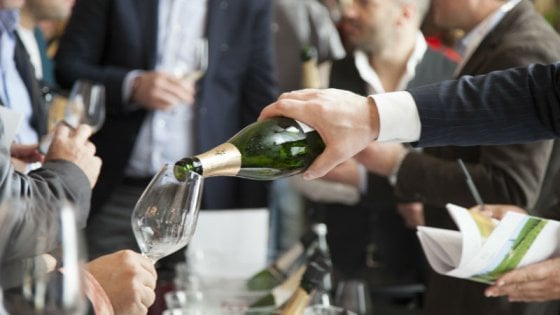 Un bicchiere in mano nella città bomboniera: arriva il Merano Wine Festival