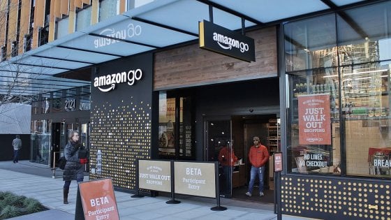 Amazon, quasi pronto il supermercato senza cassieri