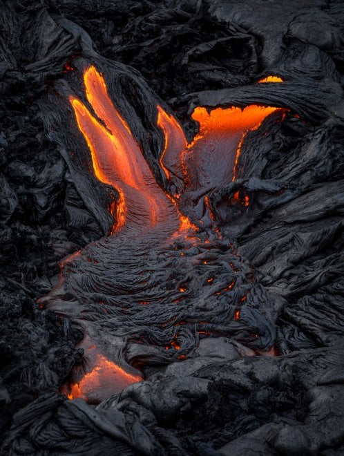 Hawaii, scatti dall'inferno: lo spettacolo della colata lavica