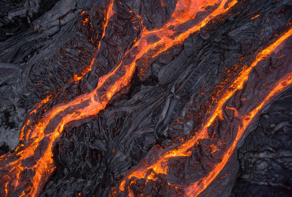 Hawaii, scatti dall'inferno: lo spettacolo della colata lavica