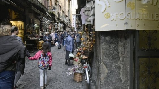 Boom di locali dedicati allo street food a San Gregorio Armeno