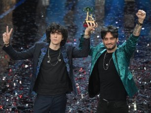 Sanremo 2018, vincono Ermal Meta e Fabrizio Moro, secondi Lo Stato Sociale, terza Annalisa