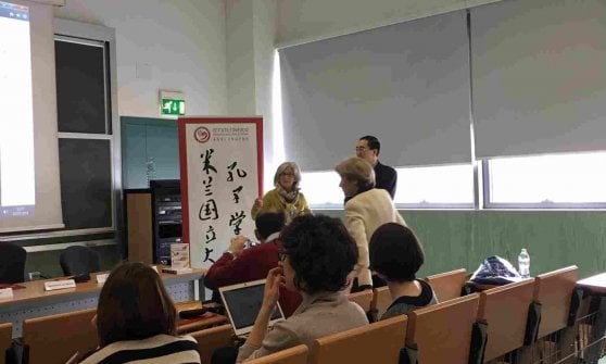 Alessandra Lavagnini e Jin Zhigang, direttori dell'Istituto Confucio dell'Università di Milano