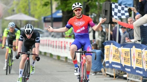 Ciclismo, Italian Fixed Cup: Longo vince la seconda tappa. Martino Poccianti  nuovo leader - la Repubblica