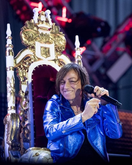 Gianna Nannini, il rock senza limiti, al Concertone con trono e ...
