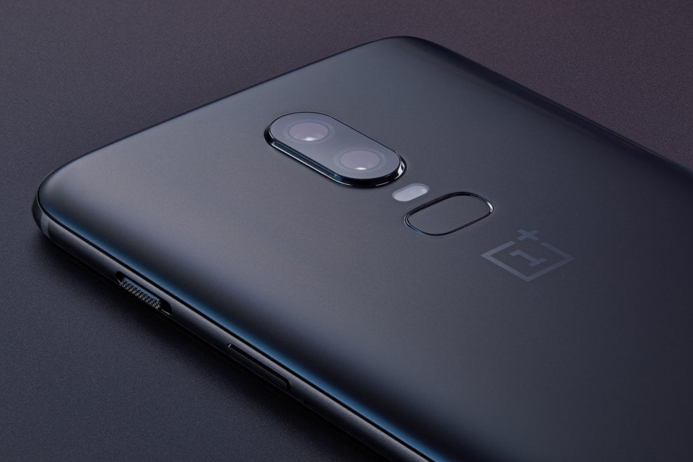 OnePlus 6, il nuovo smartphone elegante e veloce made in China
