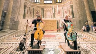 <a href="https://puntoitalia.online/dossier/le-guide/ravenna-festival-nelle-vene-dellamerica/2018/05/28/news/the_sixteen_l_armonia_della_cetra_contro_gli_orrori_della_guerra-197565907/">20 giugno nella Basilica di Sant&rsquo;Apollinare in Classe</a>