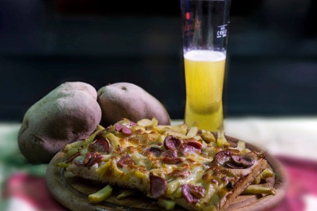 Non di sola tonda vive Napoli: ecco le migliori pizze al taglio (sì, esistono davvero...)