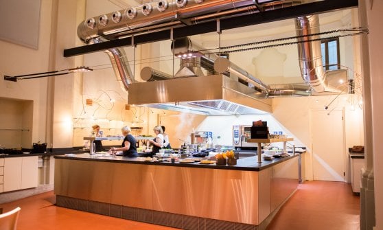 Interno della cucina del ristorante