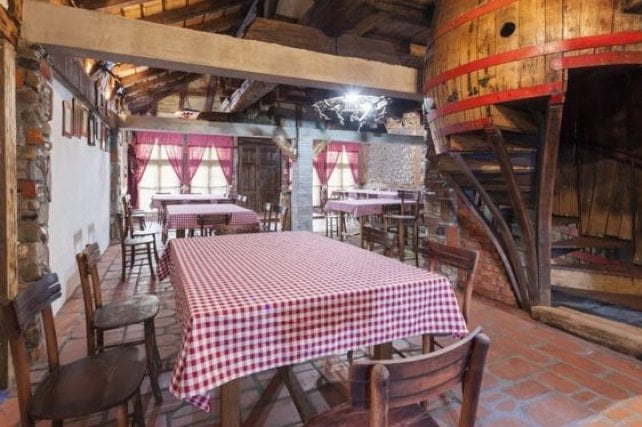 Osterie e caffè, cocktail bar e grandi ristoranti: la guida più completa ai sapori di Torino