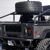 Hummer Launch Edition H1