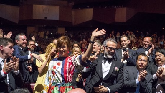 "Un meraviglioso e generosissimo pazzo": ecco Bottura nelle parole dei più grandi chef del mondo