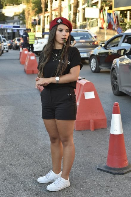Poliziotte in Libano, le divise dello scandalo