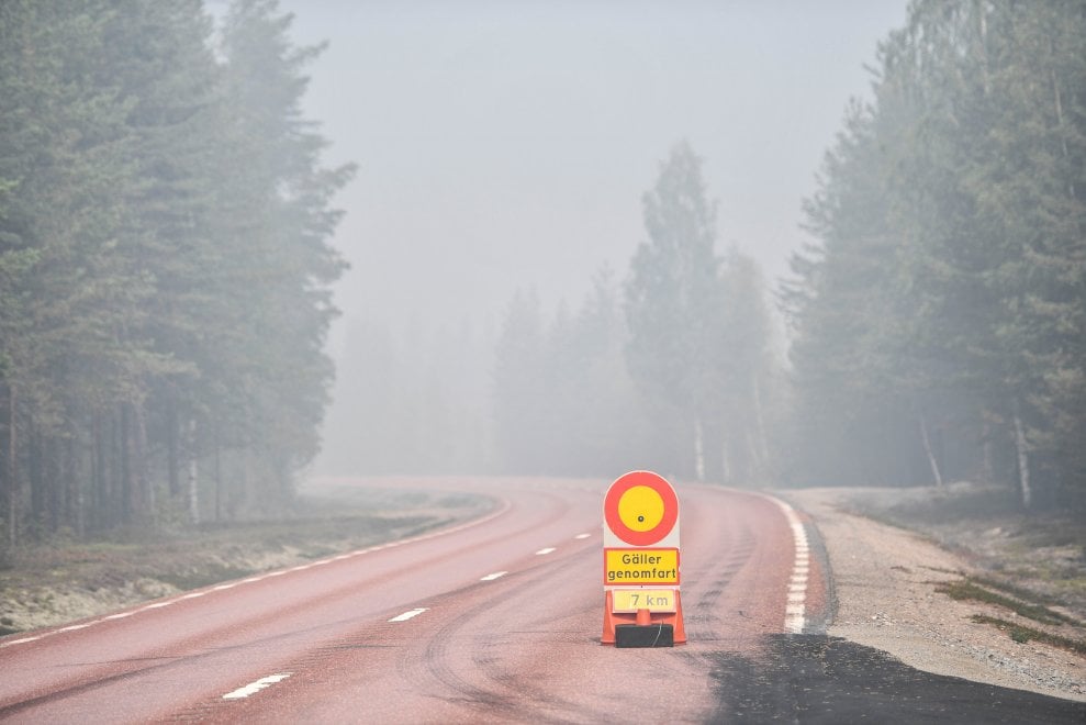La Svezia brucia