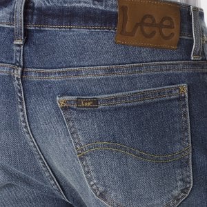 I jeans sono in crisi, il colosso VF pensa di vendere Lee e Wrangler - la  Repubblica