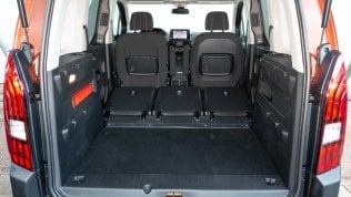 FOTO<br />Peugeot Rifter, il bagagliaio