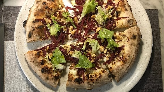 &nbsp;La mangiabufalo di Franco Pepe, candidato per pi&ugrave; di un Award, tra cui quello per Pizzaiolo personaggio dell'anno