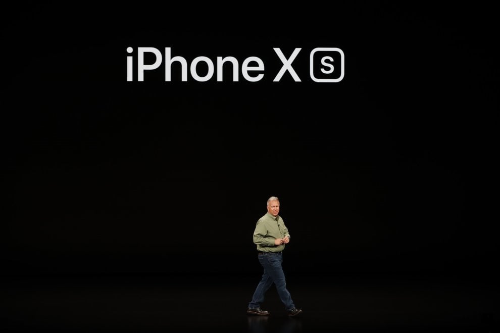 Apple, i nuovi iPhone: Xs, Xs Max e Xr. "Impermeabile perfino alla birra"