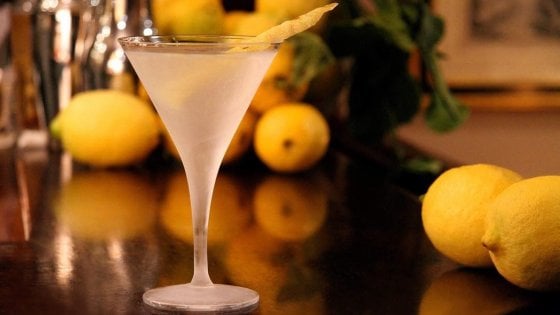 &nbsp;Il cocktail Martini al Duke Hotel, uno dei preferiti da Ian Fleming&nbsp;
