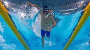 <a href="http://gedi.pmgsport.it/video/yogs-100-mt-dorso/" fck_savedurl="">Nuoto, Ceccon doppia medaglia: argento e bronzo<br /></a><a href="http://gedi.pmgsport.it/video/olimpiadi-giovanili-bis-argento-per-ceccon-nei-200-misti/">&middot; <strong>La gara dei 200 misti </strong><a fck_savedurl="" href="http://gedi.pmgsport.it/video/yogs-100-mt-dorso/"><br /></a></a>
