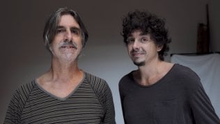 'Backliner', Lovino firma il doc su Riccardo Sinigallia