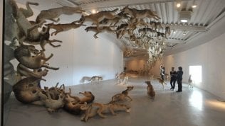 <a href="https://firenze.repubblica.it/cronaca/2016/10/15/foto/a_prato_la_fine_del_mondo_la_mostra_riapre_il_nuovo_centro_pecci-149830491/1/#10" fck_savedurl="">'La fine del mondo' riporta l'arte </a><br /><a href="https://firenze.repubblica.it/cronaca/2016/10/15/foto/a_prato_la_fine_del_mondo_la_mostra_riapre_il_nuovo_centro_pecci-149830491/1/#10" fck_savedurl="">al Centro Pecci </a>