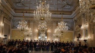<a href="https://firenze.repubblica.it/cronaca/2017/01/11/foto/pitti_stefano_ricci_riporta_la_moda_in_sala_bianca-155830230/1/#1" fck_savedurl="">Nella Sala Bianca di Palazzo Pitti torna l'alta moda<br /></a>