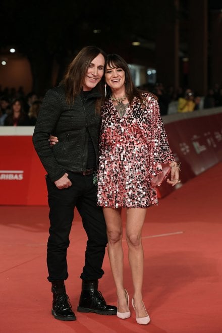 Asia Argento sul red carpet con Manuel Agnelli
