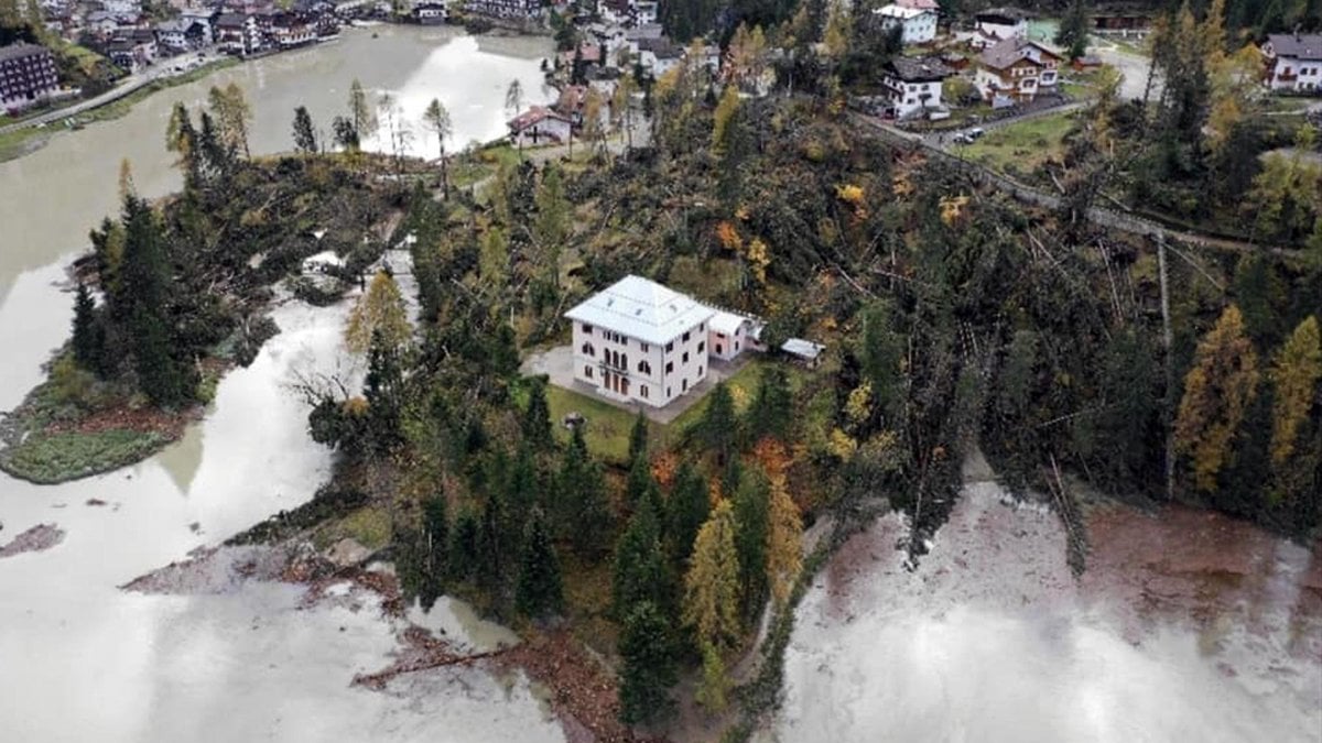 Maltempo Nel Bellunese Situazione Disastrosa Mancano Anche I Servizi 