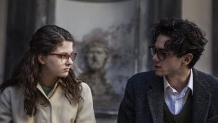 <a href="https://puntoitalia.online/spettacoli/tv-radio/2018/09/02/foto/_l_amica_geniale_la_serie_dai_romanzi_di_elena_ferrante-205466343/1/?ref=search#1">'L'amica geniale', le immagini dal set</a>
